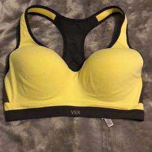 Victoria’s Secret sports Bra
